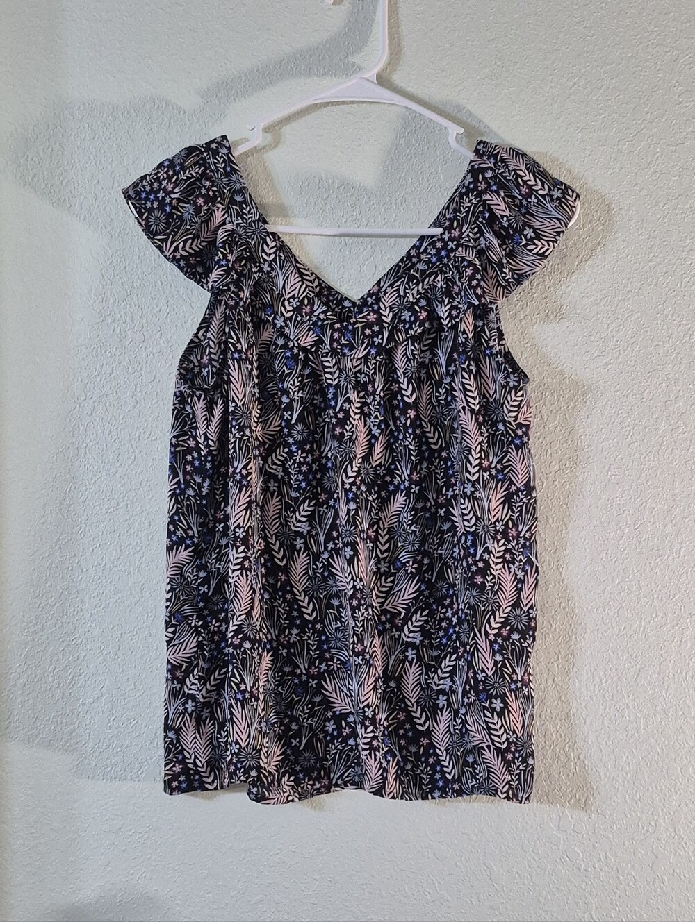 LOFT Navy Floral Ruffle V-Neck Camisole